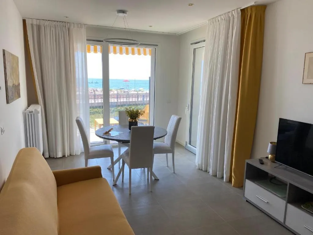 Nuovo Residence Serenissima Frontemare - Agenzia Cocal Caorle 0*,  Italy