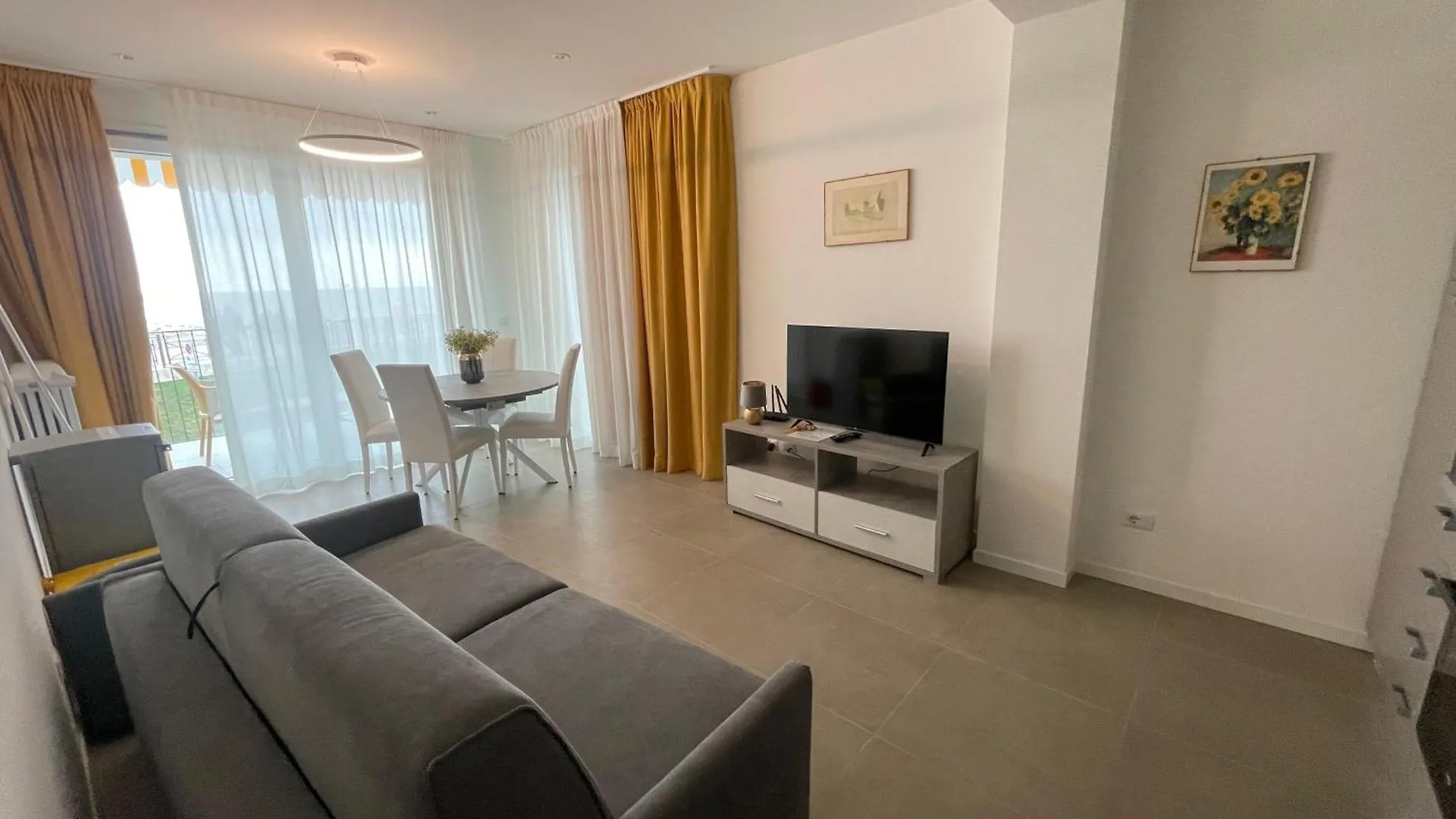 Apartment Nuovo Residence Serenissima Frontemare - Agenzia Cocal Caorle