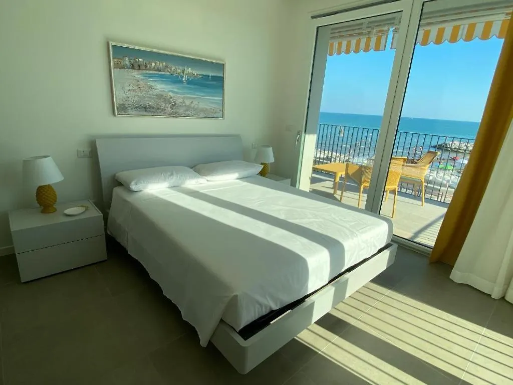 Nuovo Residence Serenissima Frontemare - Agenzia Cocal Caorle Italy