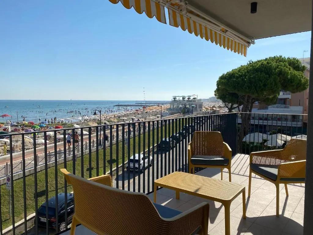 Nuovo Residence Serenissima Frontemare - Agenzia Cocal Caorle 0*,  Italy